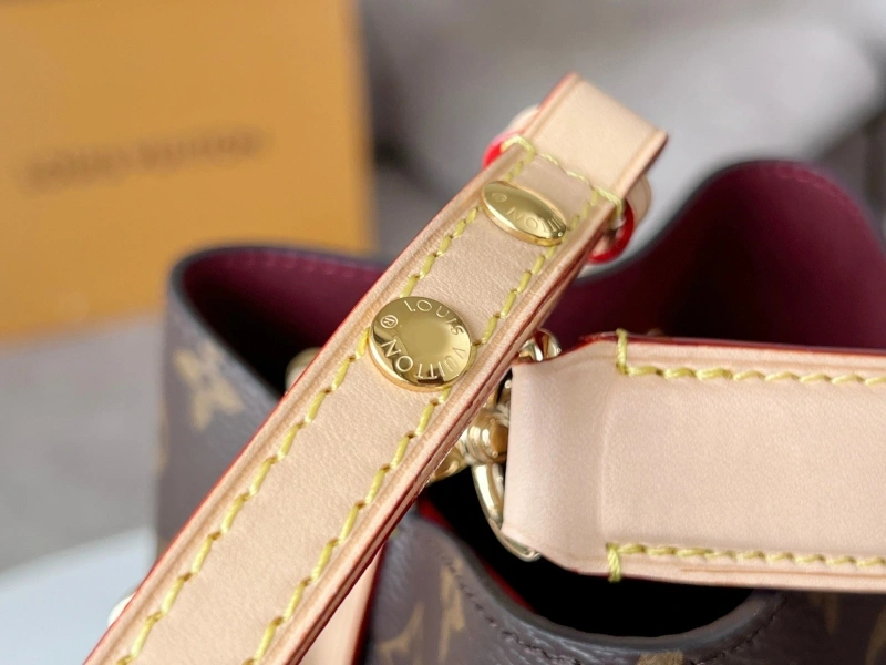 LV Bucket Bags 4233H-0757