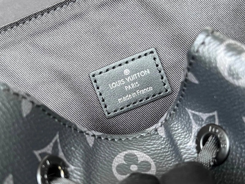 LV Backpacks 4233H-0760