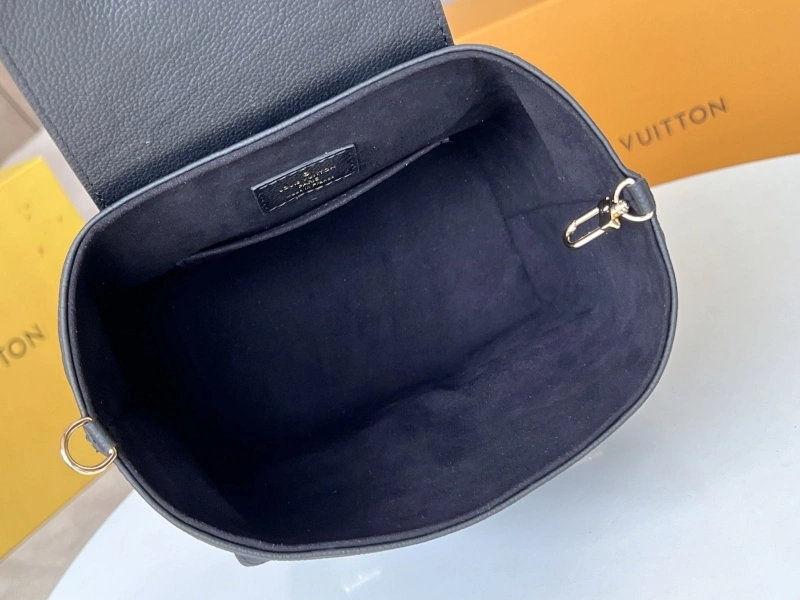 LV Backpacks 4233H-0784