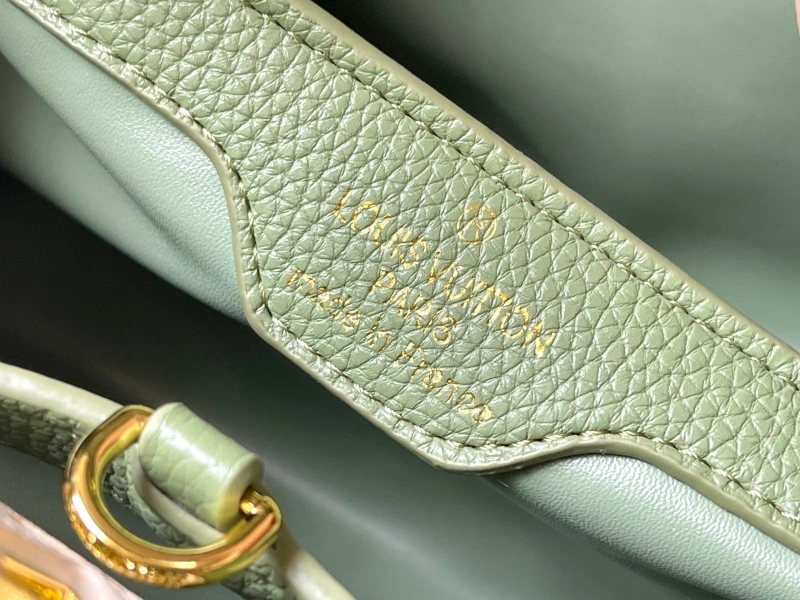 LV Capucines Bags 4233H-0832