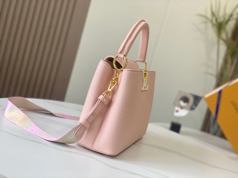 LV Capucines Bags 4233H-0857
