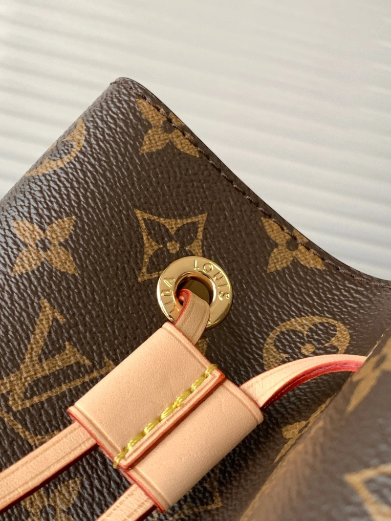 LV Bucket Bags 4233H-0888