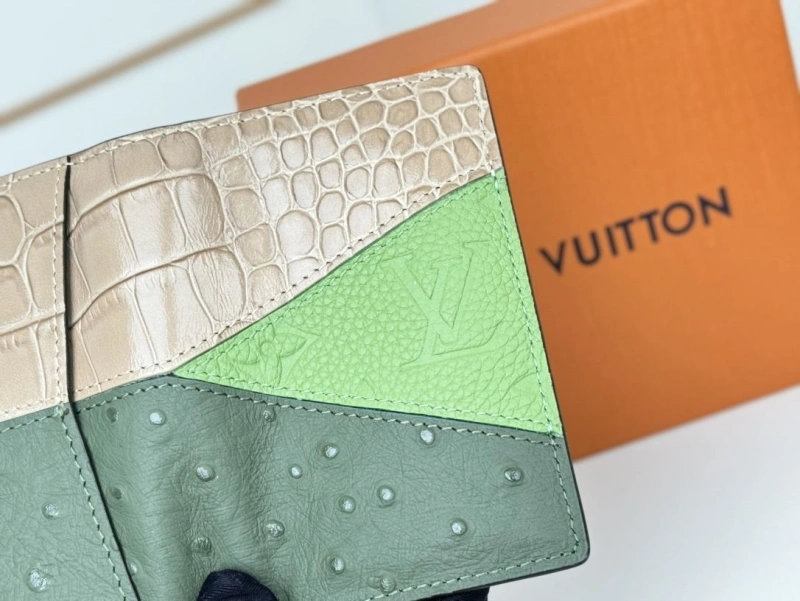 LV Wallets 4233H-0908