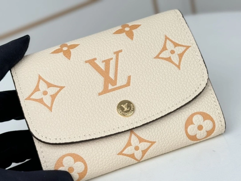 LV Wallets 4233H-0933