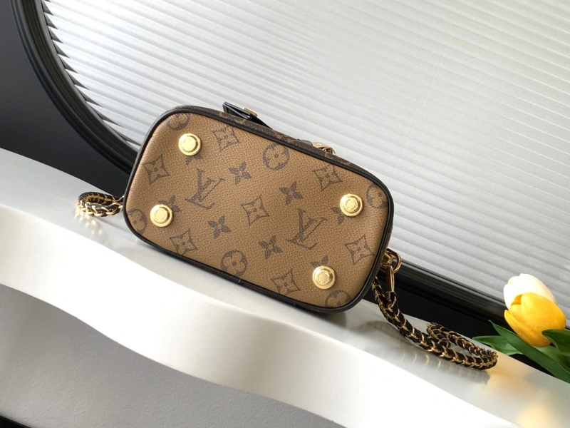LV Cosmetic Bags 4233H-0990