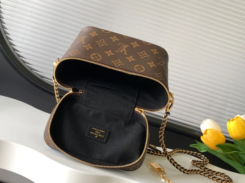 LV Cosmetic Bags 4233H-0990