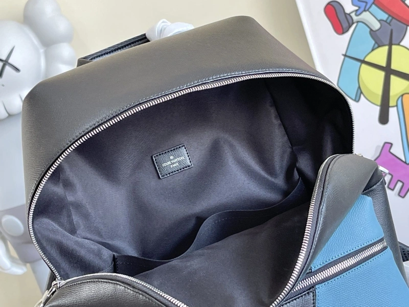 LV Backpacks 4233H-0991