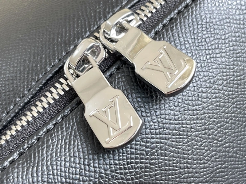LV Backpacks 4233H-0992