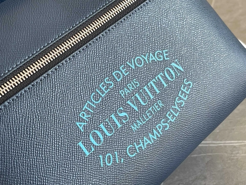 LV Backpacks 4233H-0993