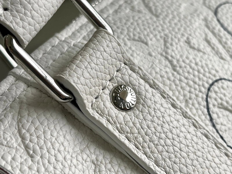 LV Travel Bags 4233H-1000