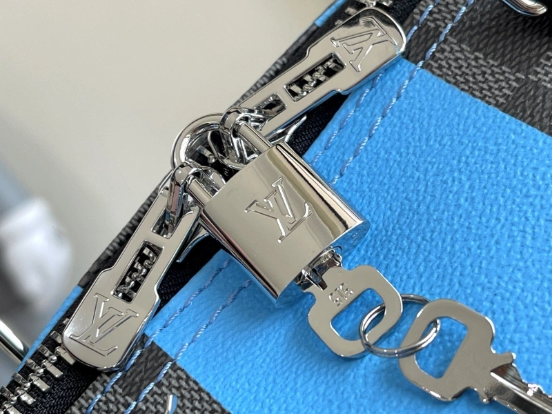 LV Travel Bags 4233H-1019