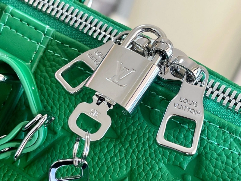 LV Travel Bags 4233H-1025
