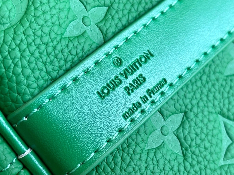 LV Travel Bags 4233H-1025