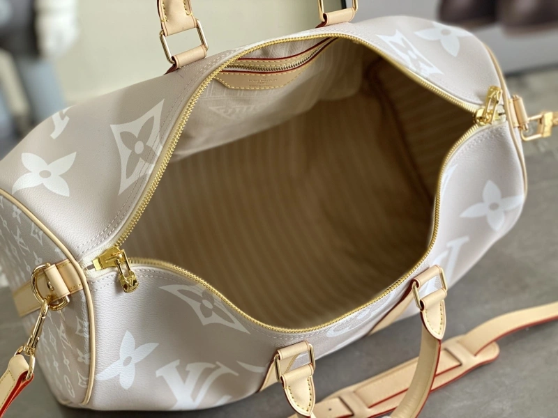 LV Travel Bags 4233H-1032