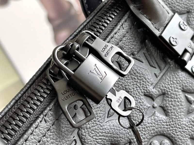 LV Travel Bags 4233H-1040