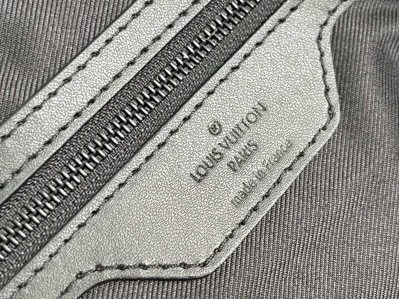 LV Travel Bags 4233H-1040
