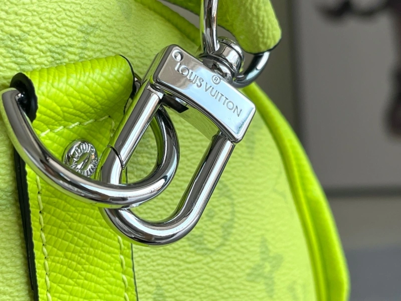 LV Travel Bags 4233H-1057