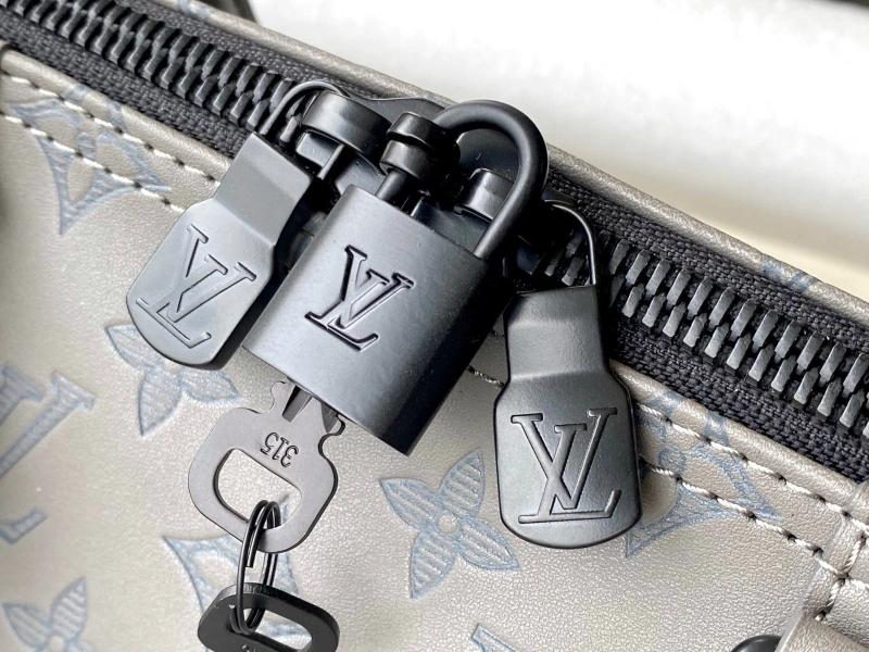 LV Travel Bags 4233H-1063