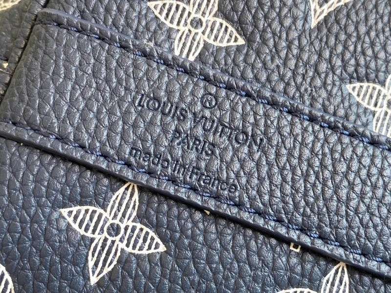 LV Travel Bags 4233H-1064