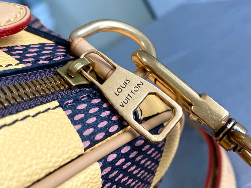 LV Box Bags 4233H-1075