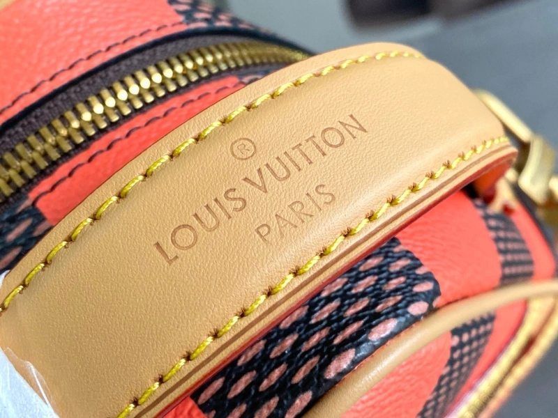 LV Box Bags 4233H-1076