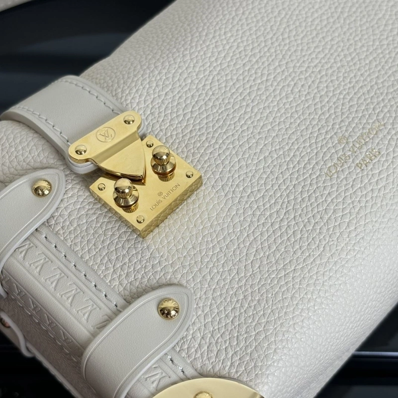 LV Box Bags 4233H-1114