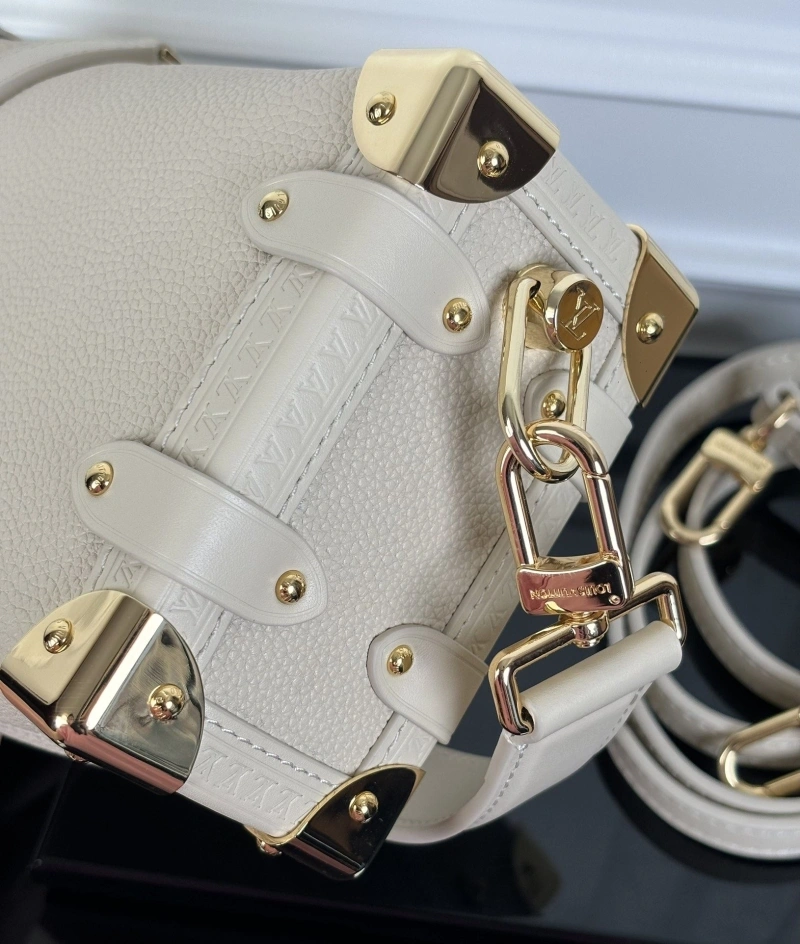 LV Box Bags 4233H-1114