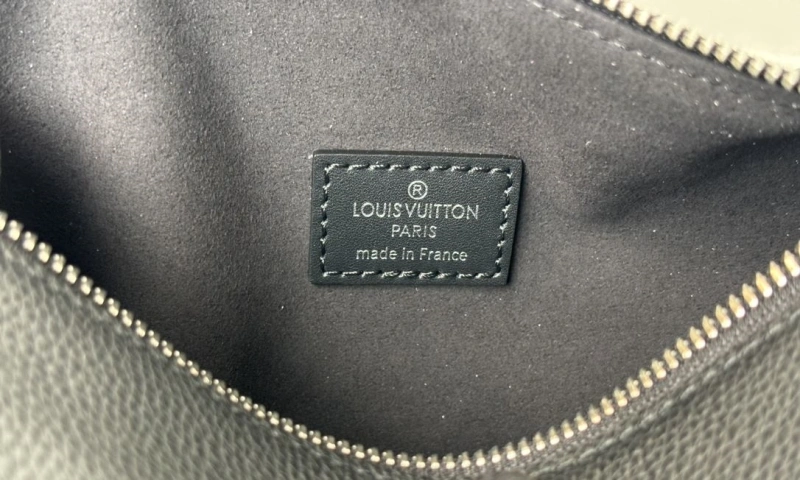 LV Box Bags 4233H-1117