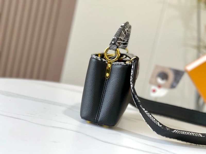 LV Capucines Bags 4233H-1211