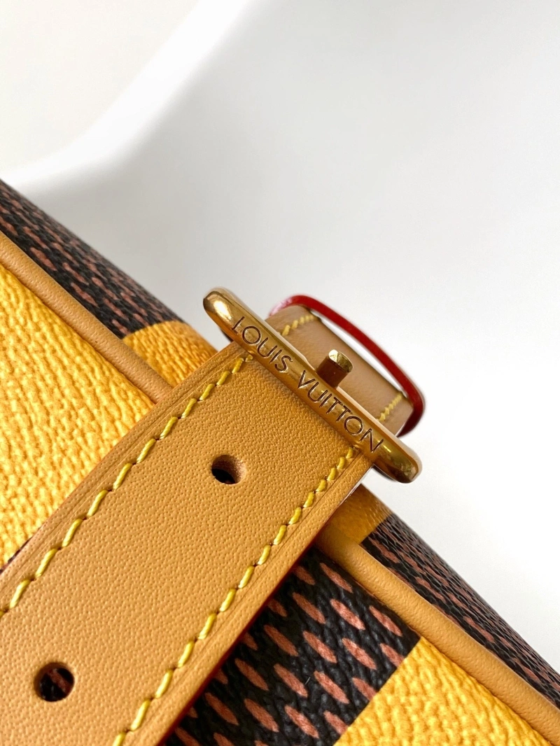 LV Box Bags 4233H-1235