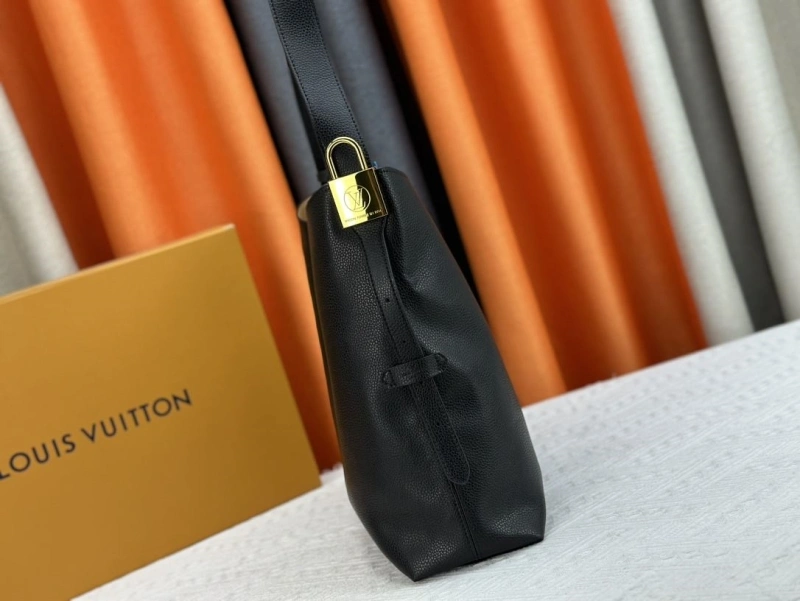 LV Shopping Bags 4233H-1247
