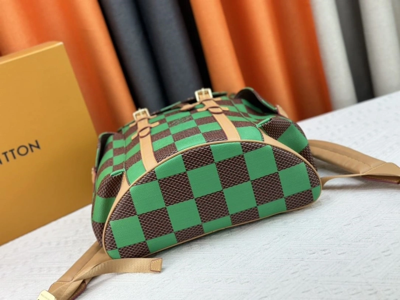 LV Backpacks 4233H-1272