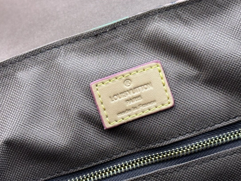 LV Backpacks 4233H-1272