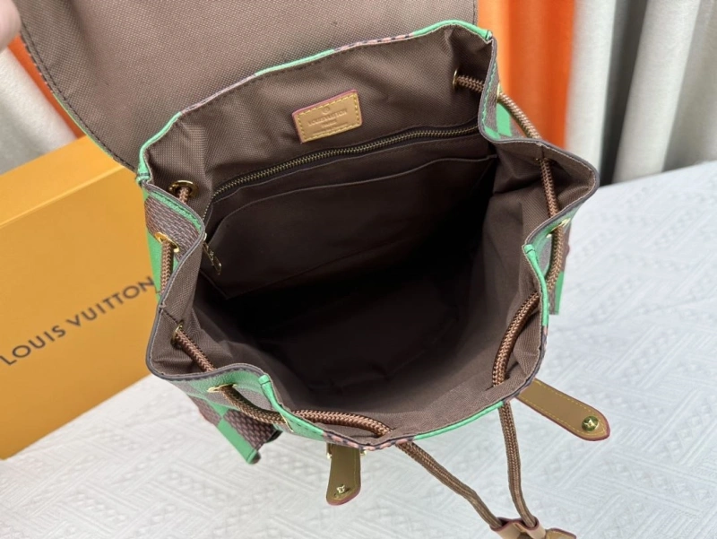LV Backpacks 4233H-1272