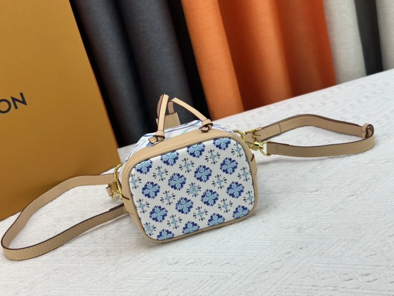 LV Bucket Bags 4233H-1274