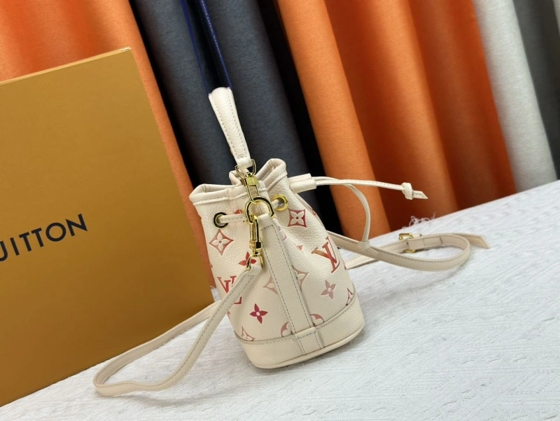 LV Bucket Bags 4233H-1307