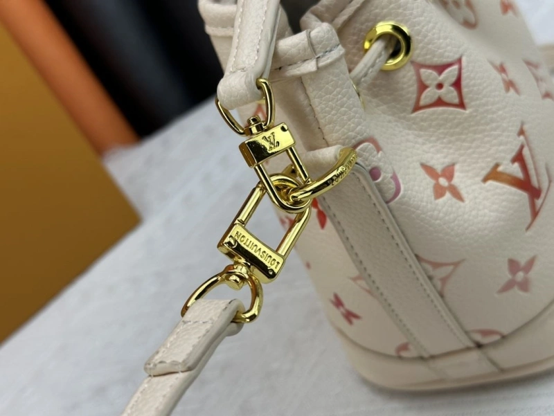 LV Bucket Bags 4233H-1307