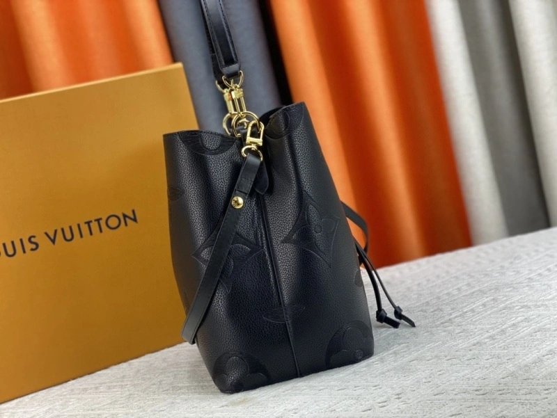 LV Bucket Bags 4233H-1309