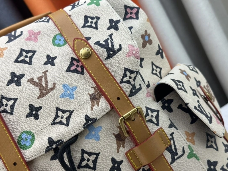LV Backpacks 4233H-1317