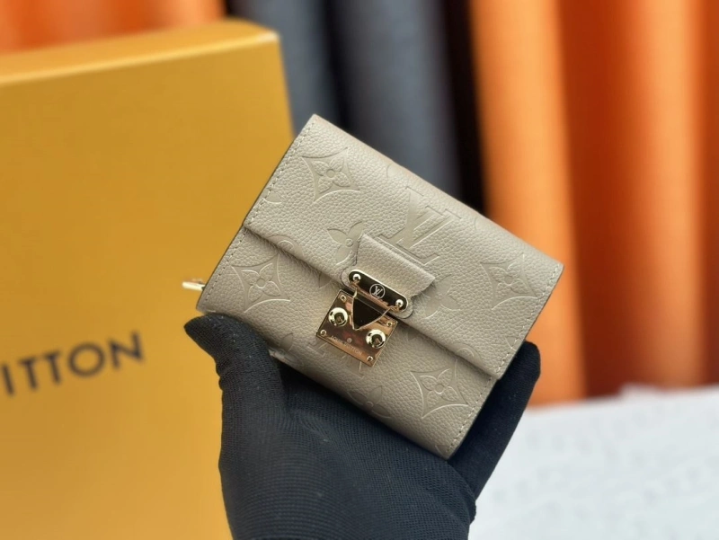 LV Wallets 4233H-1320