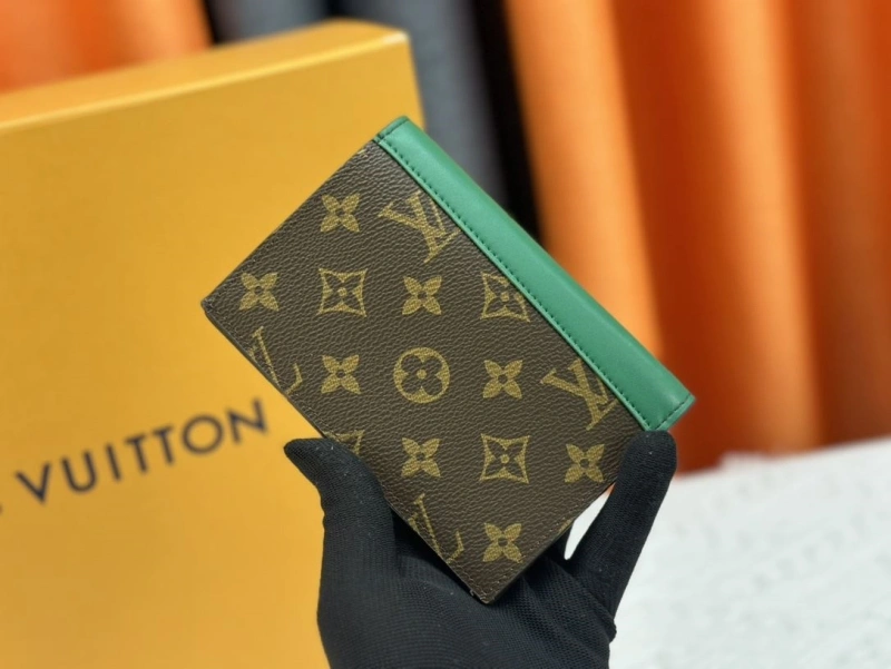 LV Wallets 4233H-1363