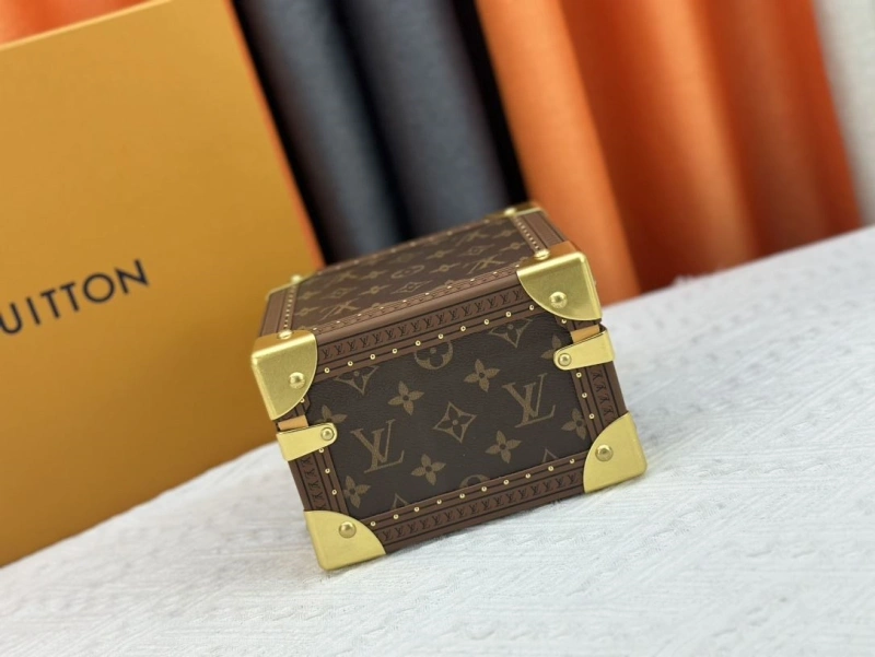 LV Box Bags 4233H-1388