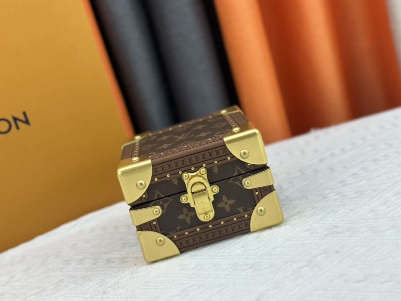LV Box Bags 4233H-1389