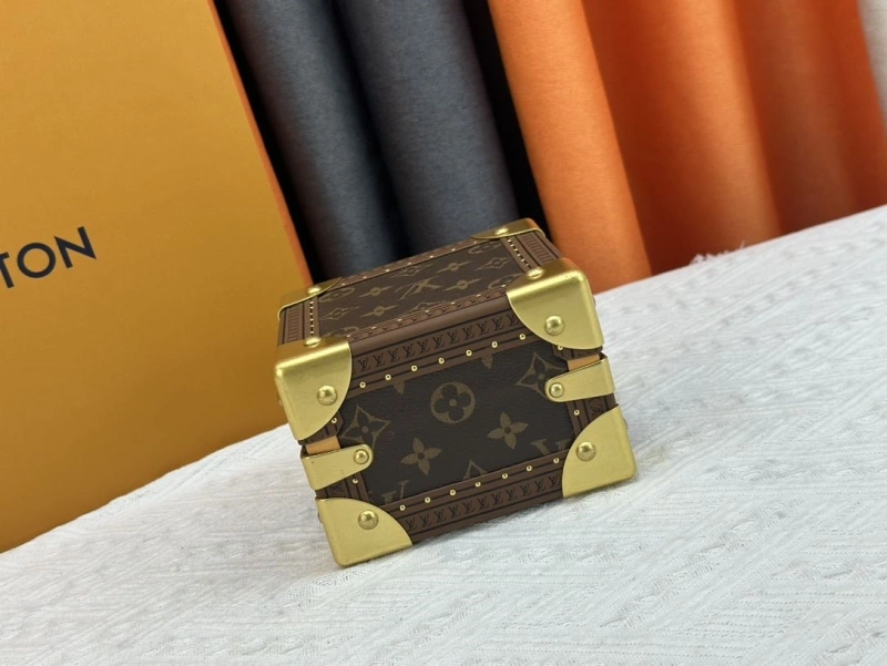 LV Box Bags 4233H-1389
