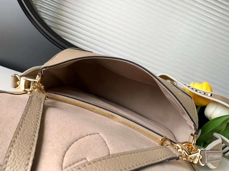 LV Satchel bags 4233H-1477