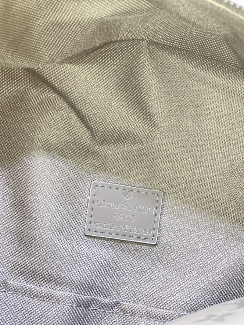 LV Backpacks 4233H-1498