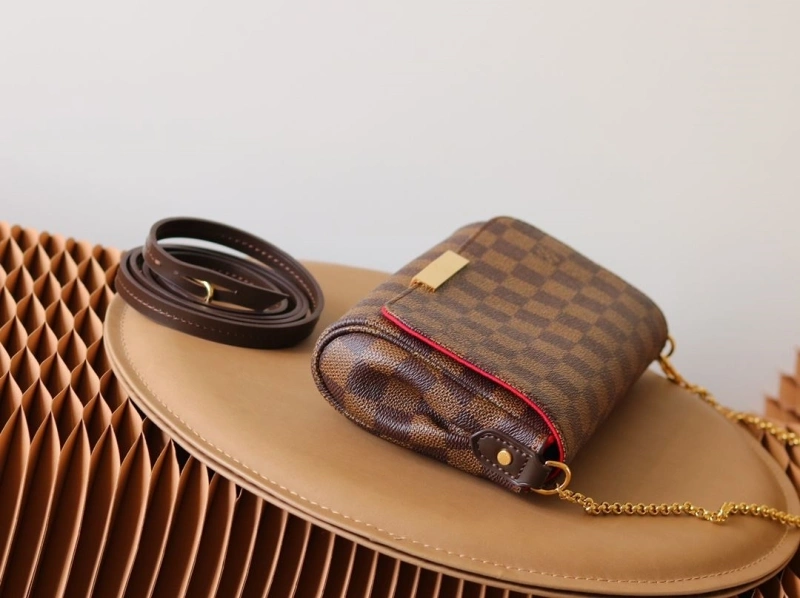 LV Clutch Bags 4233H-1548