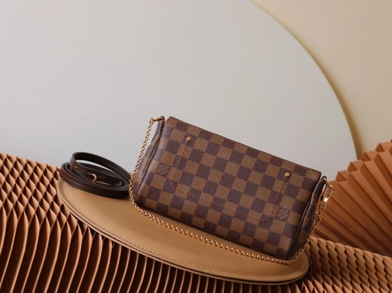 LV Clutch Bags 4233H-1548