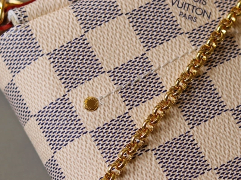 LV Clutch Bags 4233H-1550