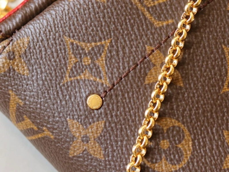 LV Clutch Bags 4233H-1552